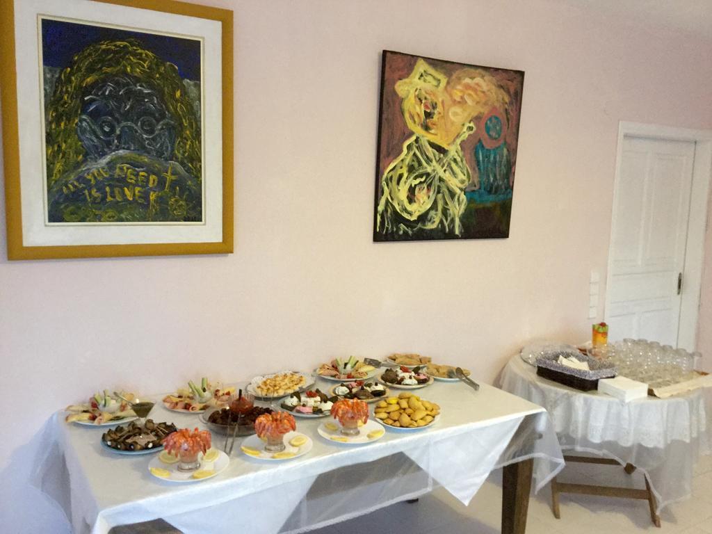 Hotel Villa Basil チィリヴィ エクステリア 写真