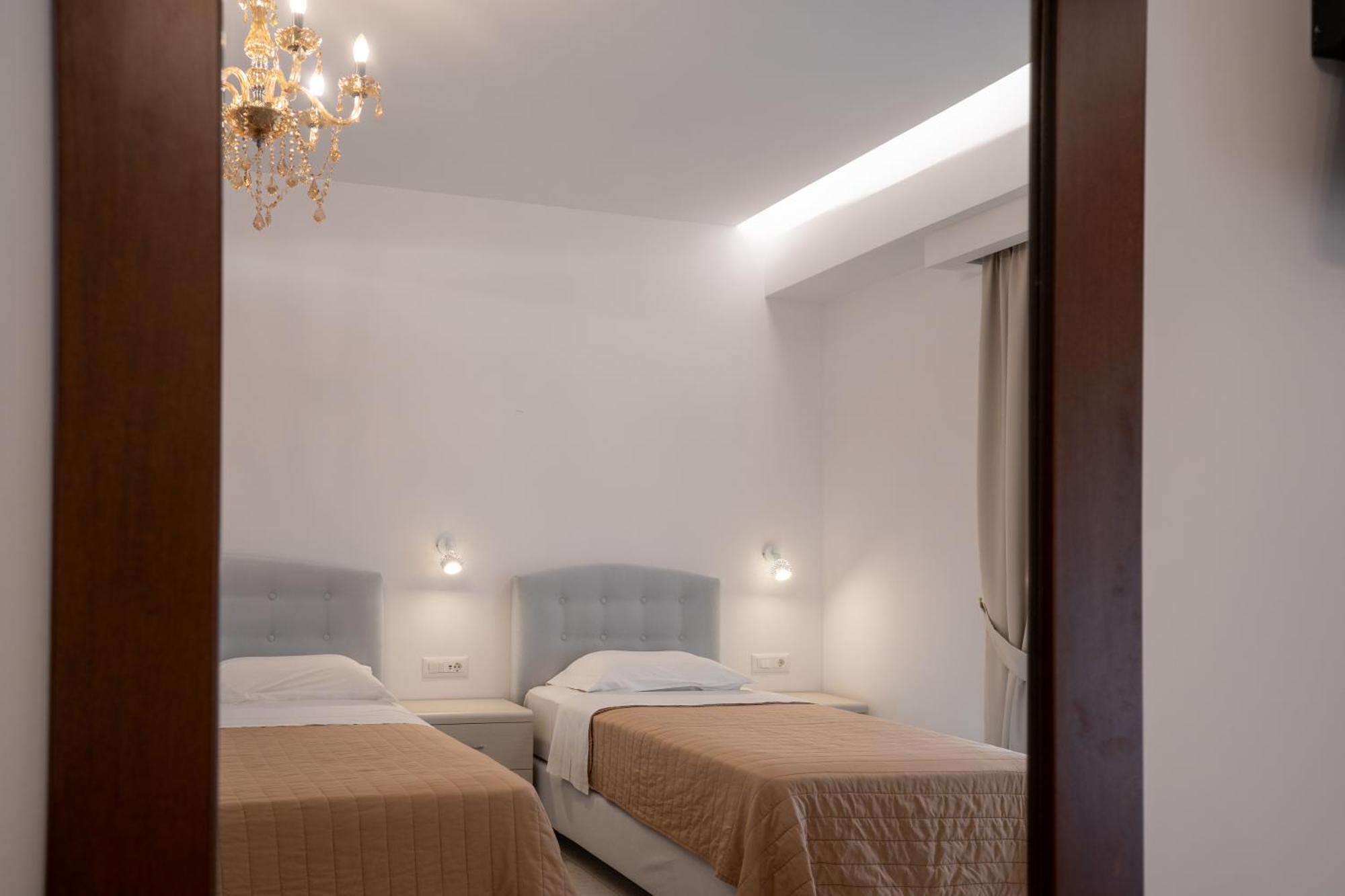 Hotel Villa Basil チィリヴィ エクステリア 写真