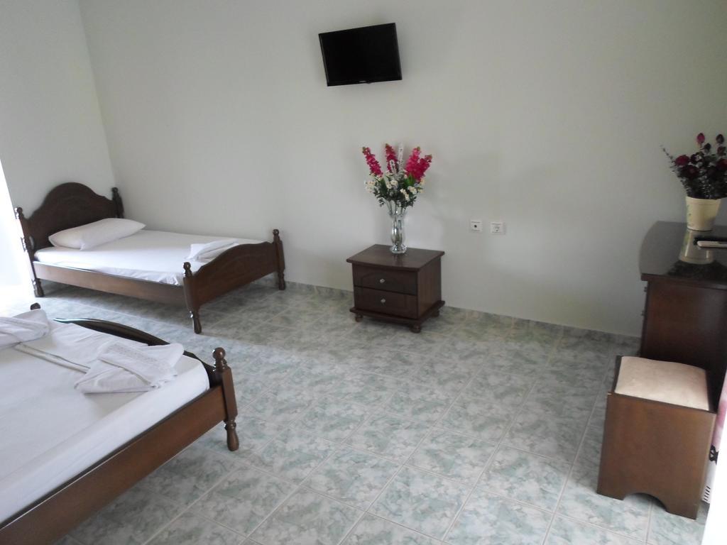 Hotel Villa Basil チィリヴィ エクステリア 写真