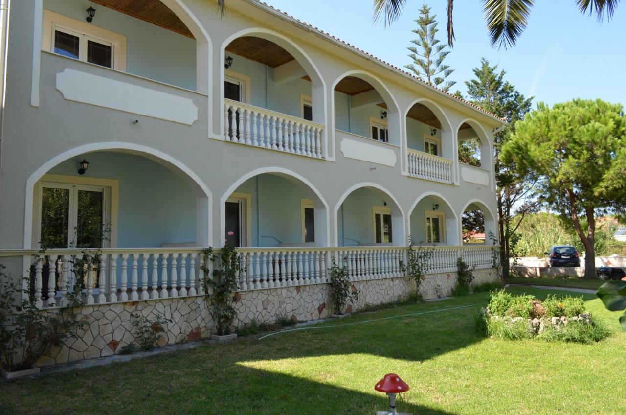 Hotel Villa Basil チィリヴィ エクステリア 写真