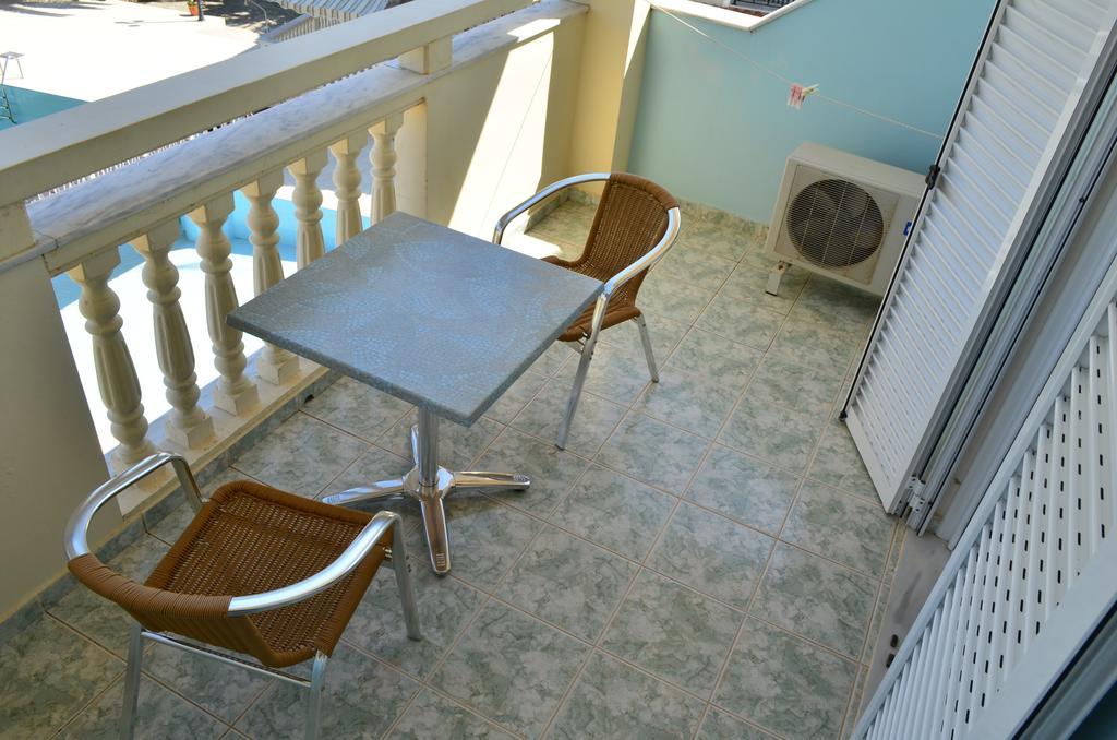Hotel Villa Basil チィリヴィ エクステリア 写真
