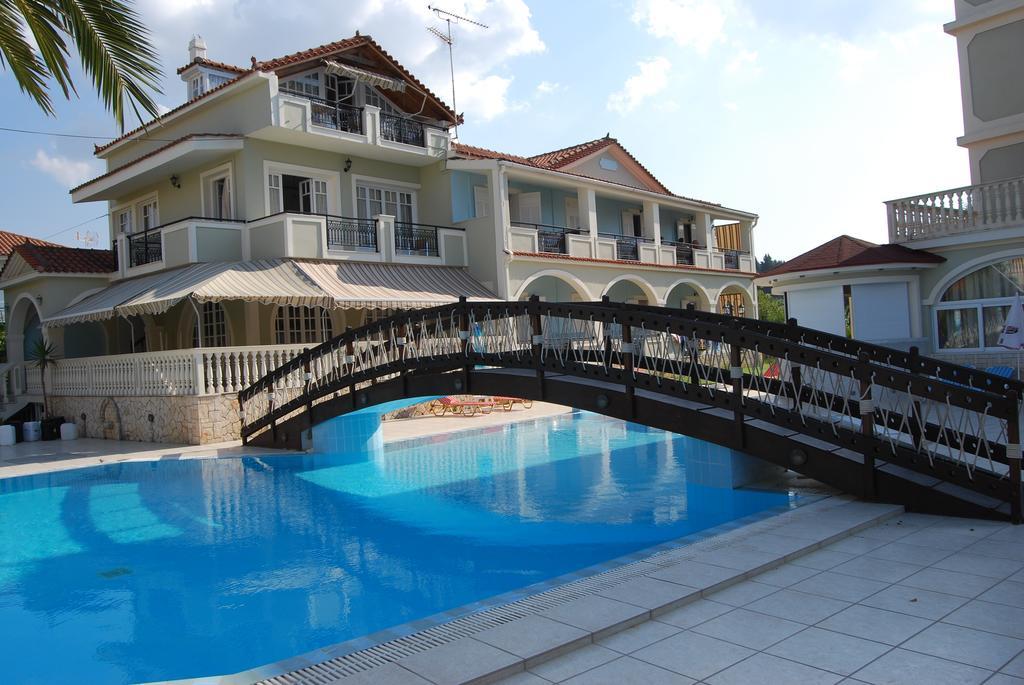 Hotel Villa Basil チィリヴィ エクステリア 写真